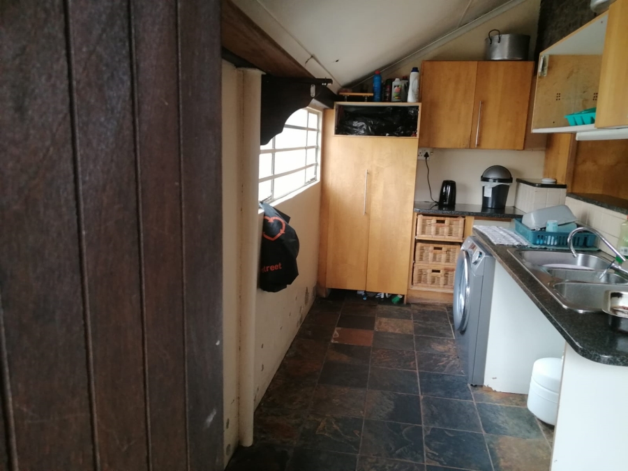 6 Bedroom Property for Sale in Geelhoutpark North West